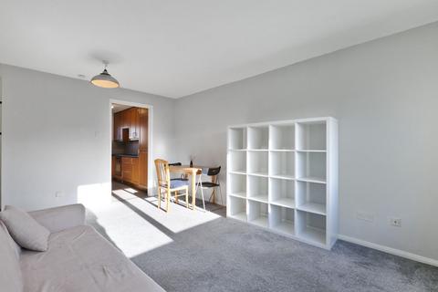 1 bedroom flat for sale, Coldharbour Lane, London, SE5