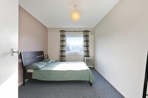 1 bedroom flat for sale, Coldharbour Lane, London, SE5