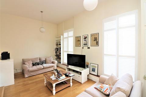 2 bedroom apartment to rent, St George`s Square, London, E14