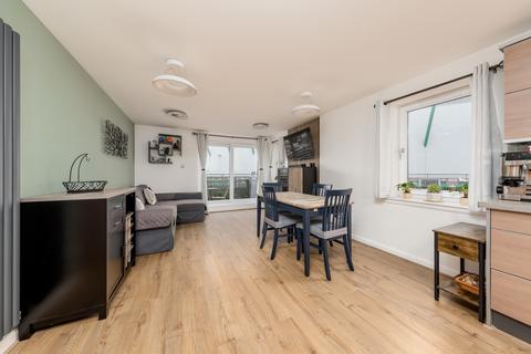 2 bedroom flat for sale, Edinburgh EH7