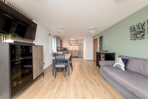 2 bedroom flat for sale, Edinburgh EH7