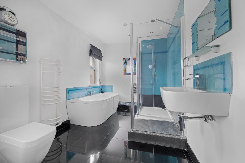 En suite shower room