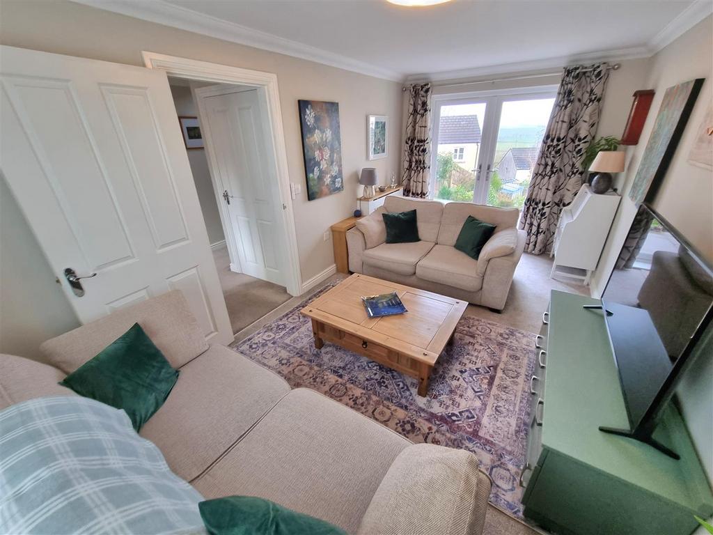 Sitting room 1.jpg