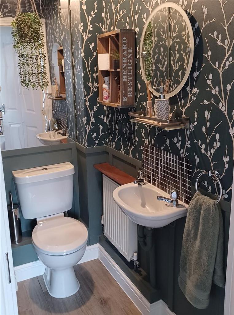 59 Snowdrop WC.jpg