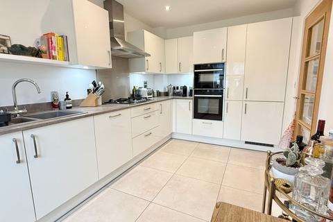 4 bedroom semi-detached house for sale, Caspars Way, Fordingbridge, SP6 1FP