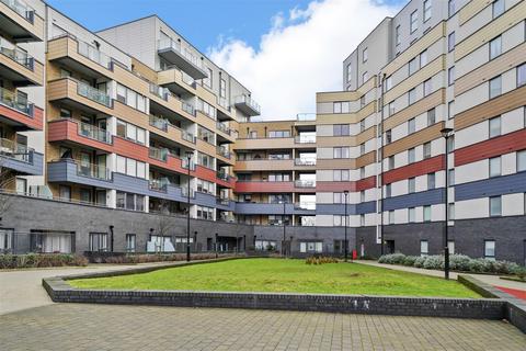 1 bedroom flat for sale, Thatchers Court, New Southgate, N11