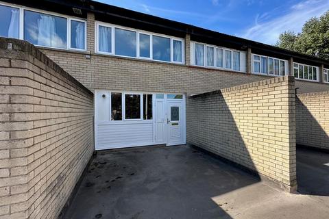 3 bedroom terraced house to rent, Heritage Close, Uxbridge,