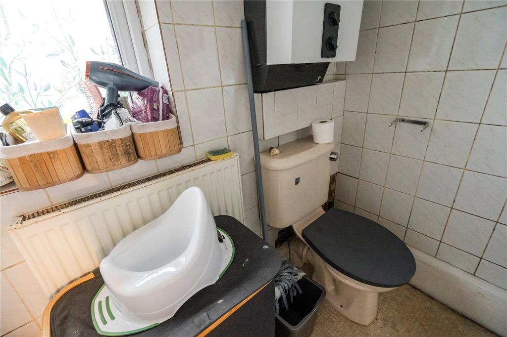 Bathroom (2)