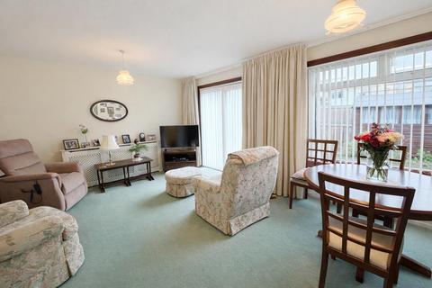 3 bedroom terraced house for sale, Twickenham Close, Beddington CR0