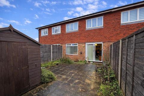 3 bedroom terraced house for sale, Twickenham Close, Beddington CR0