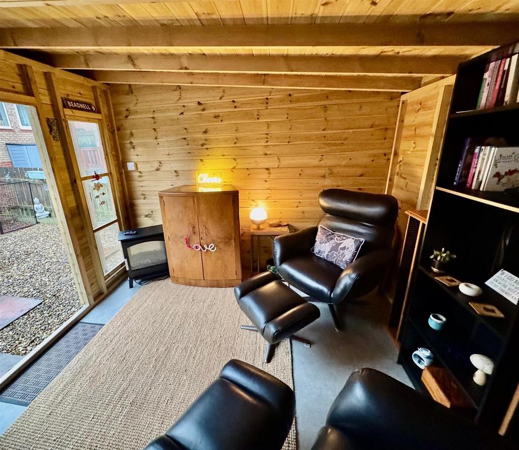 Cabin 2.jpg