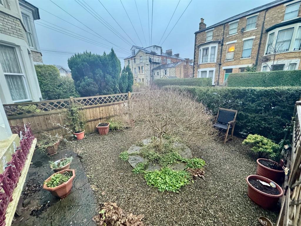Front garden.jpg