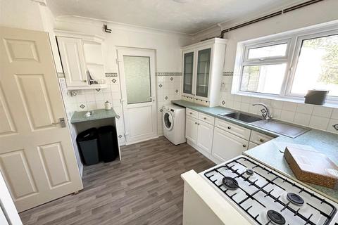 undefined, Nine Elms Close, Uxbridge