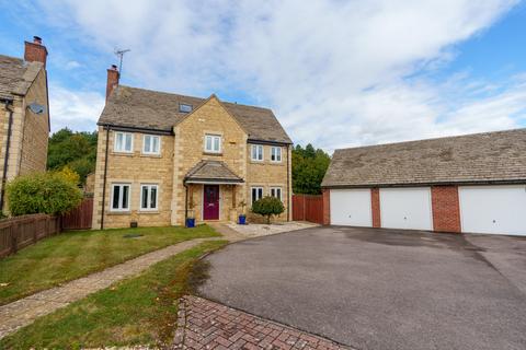 6 bedroom detached house for sale, The Paddocks, Stanion, NN14
