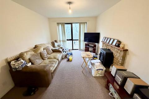 1 bedroom flat for sale, Springwood Avenue, Halifax