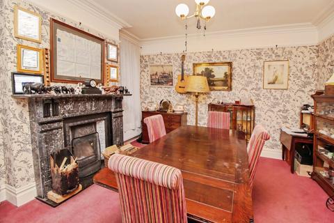 5 bedroom semi-detached house for sale, Sheffield Road, Glossop SK13