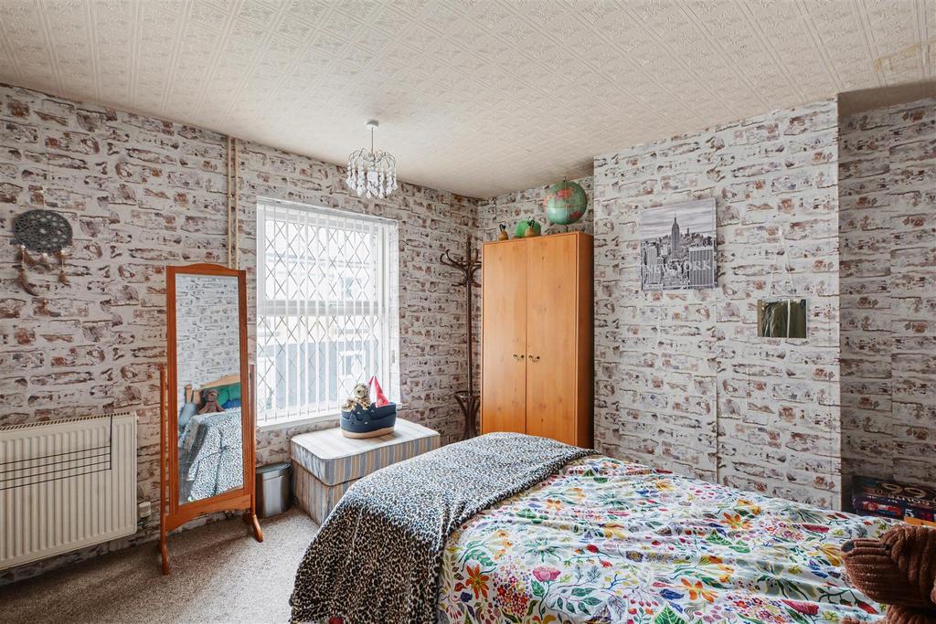 Bedroom 2 1.jpeg