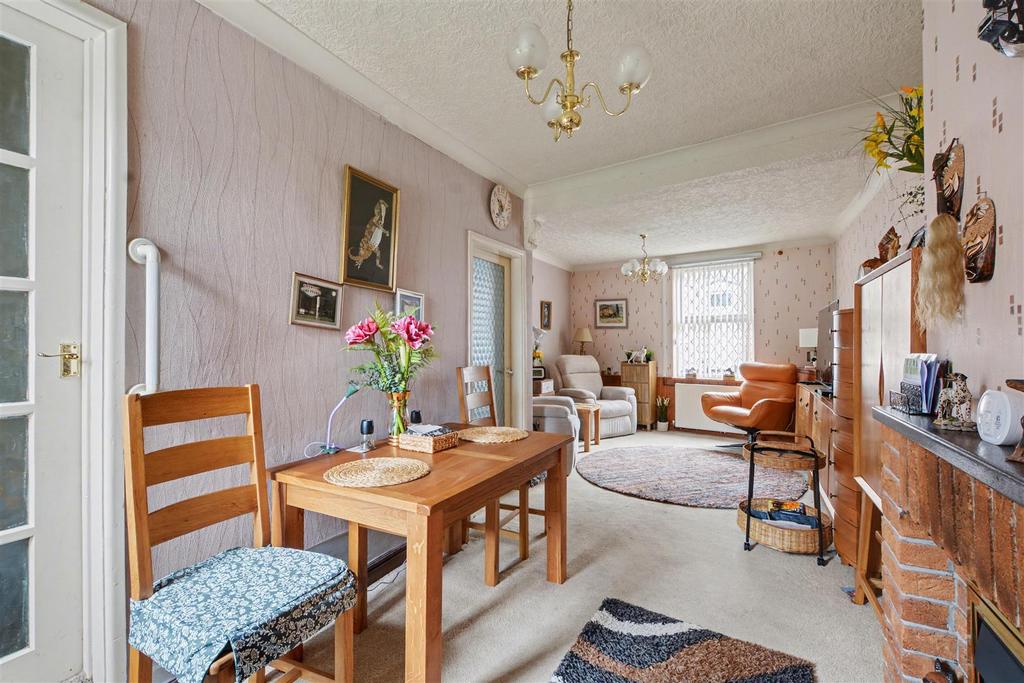 Dining Room 2.jpeg