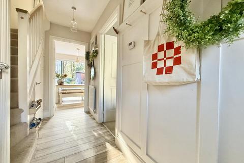 3 bedroom semi-detached house for sale, Duxbury Close, Stonehouse GL10