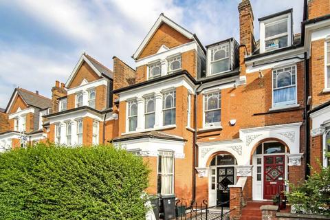2 bedroom flat to rent, Alexandra Park Road, London N10