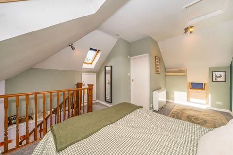 2 bedroom maisonette for sale, South Bank, Surbiton KT6