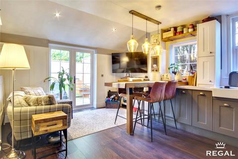 2 bedroom apartment for sale, Westerham Road, Westbourne, Bournemouth, BH4