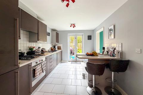 4 bedroom detached house for sale, Havisham Drive, Swindon SN25