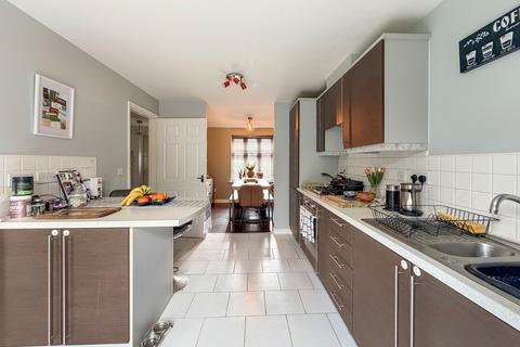 4 bedroom detached house for sale, Havisham Drive, Swindon SN25