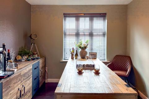 4 bedroom detached house for sale, Havisham Drive, Swindon SN25