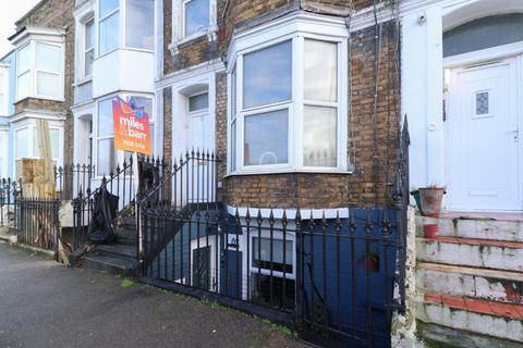 Grosvenor Place, Margate, Kent, CT9