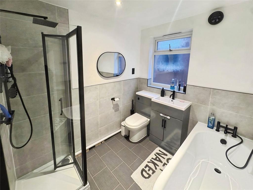 Bath / Shower Room