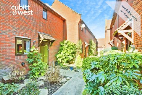 undefined, Riverside Mews Bridle Path CR0