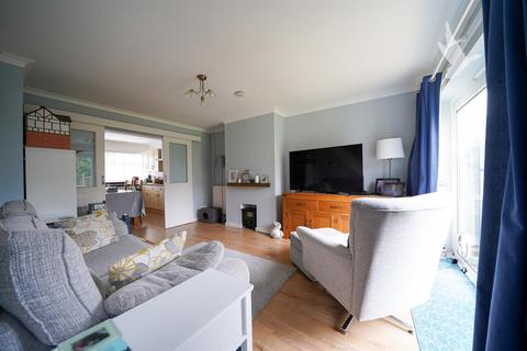 3 bedroom terraced house for sale, Cherry Tree Rise, Witham