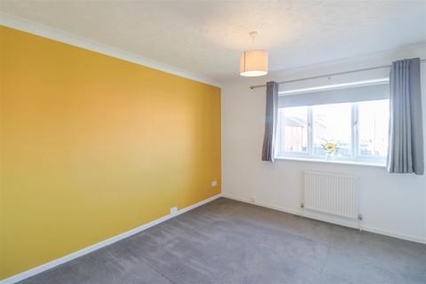 undefined, Corsican Pine Close, Newmarket CB8