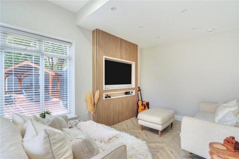 4 bedroom semi-detached house for sale, Linden Grove, Tyne and Wear DH4