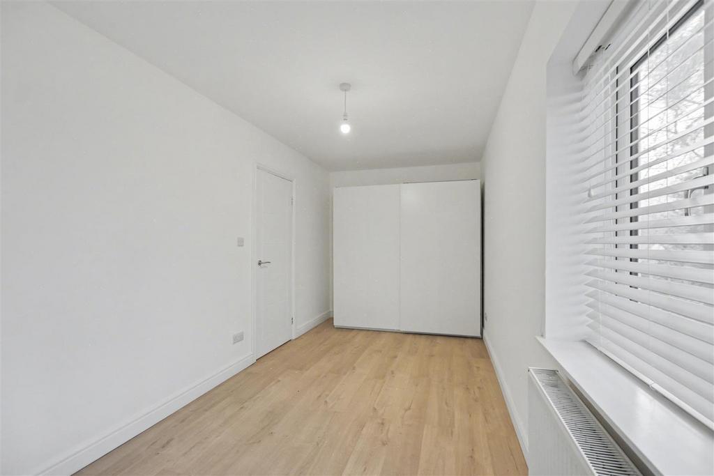 Bedroom 2 2.jpeg