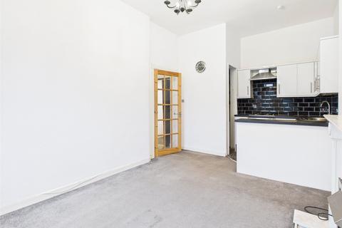2 bedroom apartment to rent, Murieston Place, Edinburgh, Midlothian, EH11