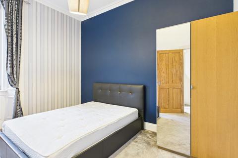 Murieston Place, Edinburgh, Midlothian, EH11