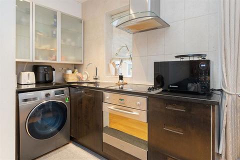 1 bedroom flat to rent, Walton Street, London SW3
