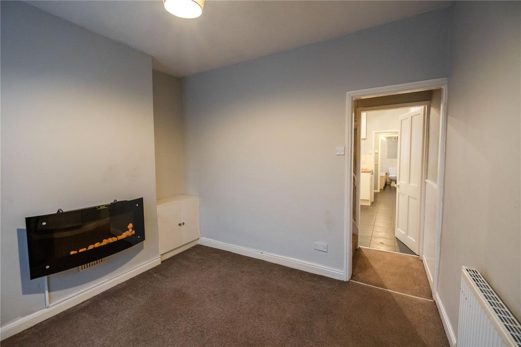 Living Room (2)