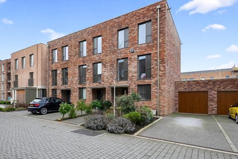 4 bedroom end of terrace house for sale, Robert Street, York