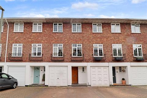 undefined, Langley Walk, Woking GU22
