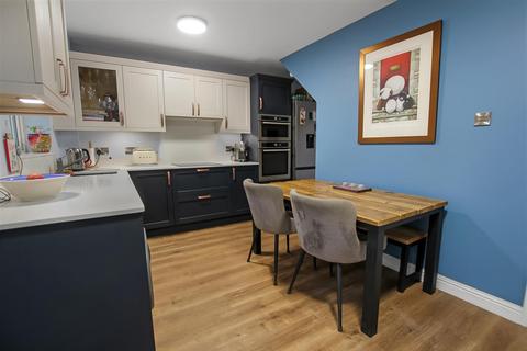 3 bedroom semi-detached house for sale, Oaktree Drive, Northallerton