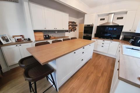 5 bedroom semi-detached house for sale, Morton Terrace, Gainsborough