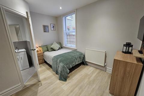 undefined, Leamington Road, Southend-On-Sea