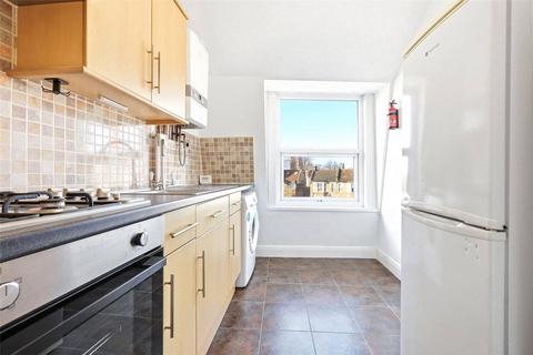 1 bedroom apartment to rent, Lea Bridge Road, London, E10