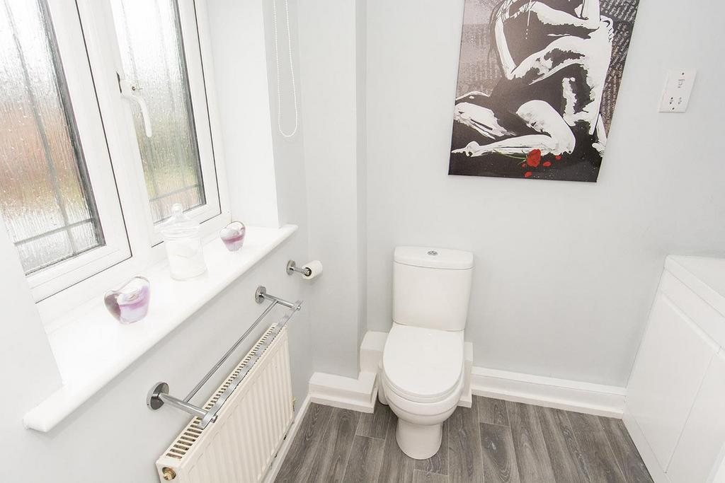 Master En-Suite