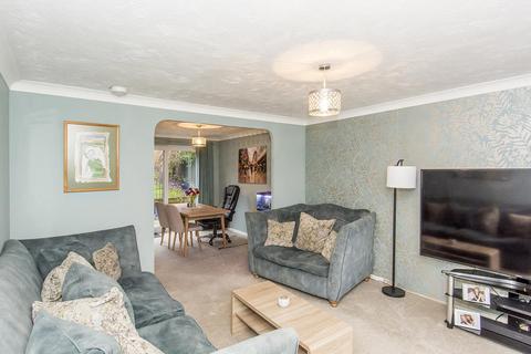 3 bedroom detached house for sale, Tymecrosse Gardens, Market Harborough