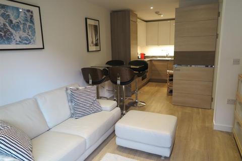 undefined, Whiting Way, Surrey Quays SE16