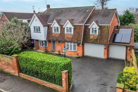 5 bedroom detached house for sale, High Street, Ingatestone, CM4
